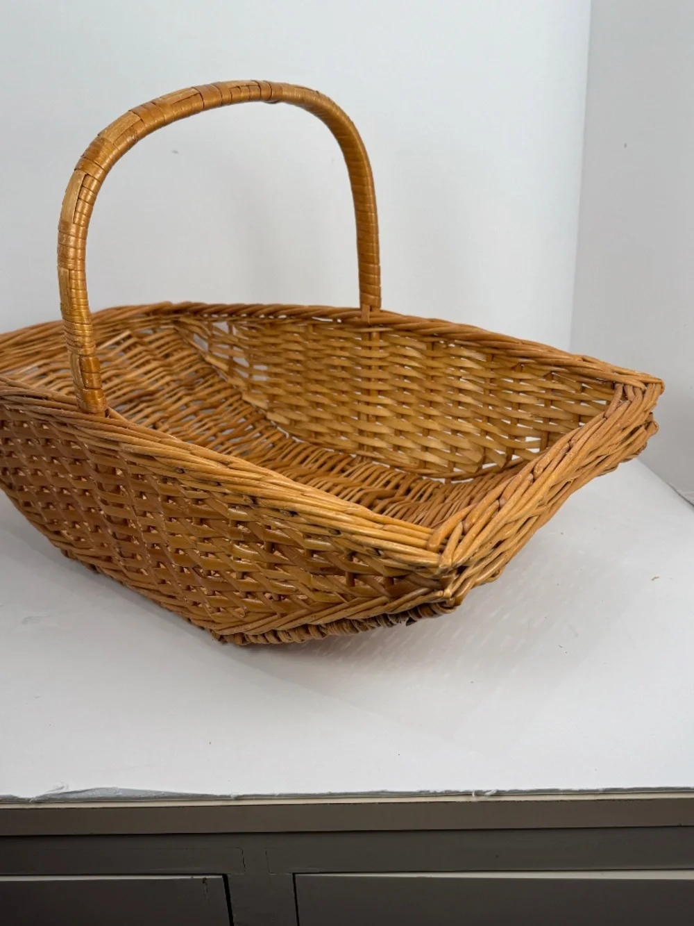 Vintage Woven English Willow/Wicker Garden Basket With Handle
